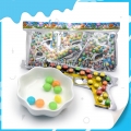 حلوى صلبة على شكل مسدس بألوان مختلفة 